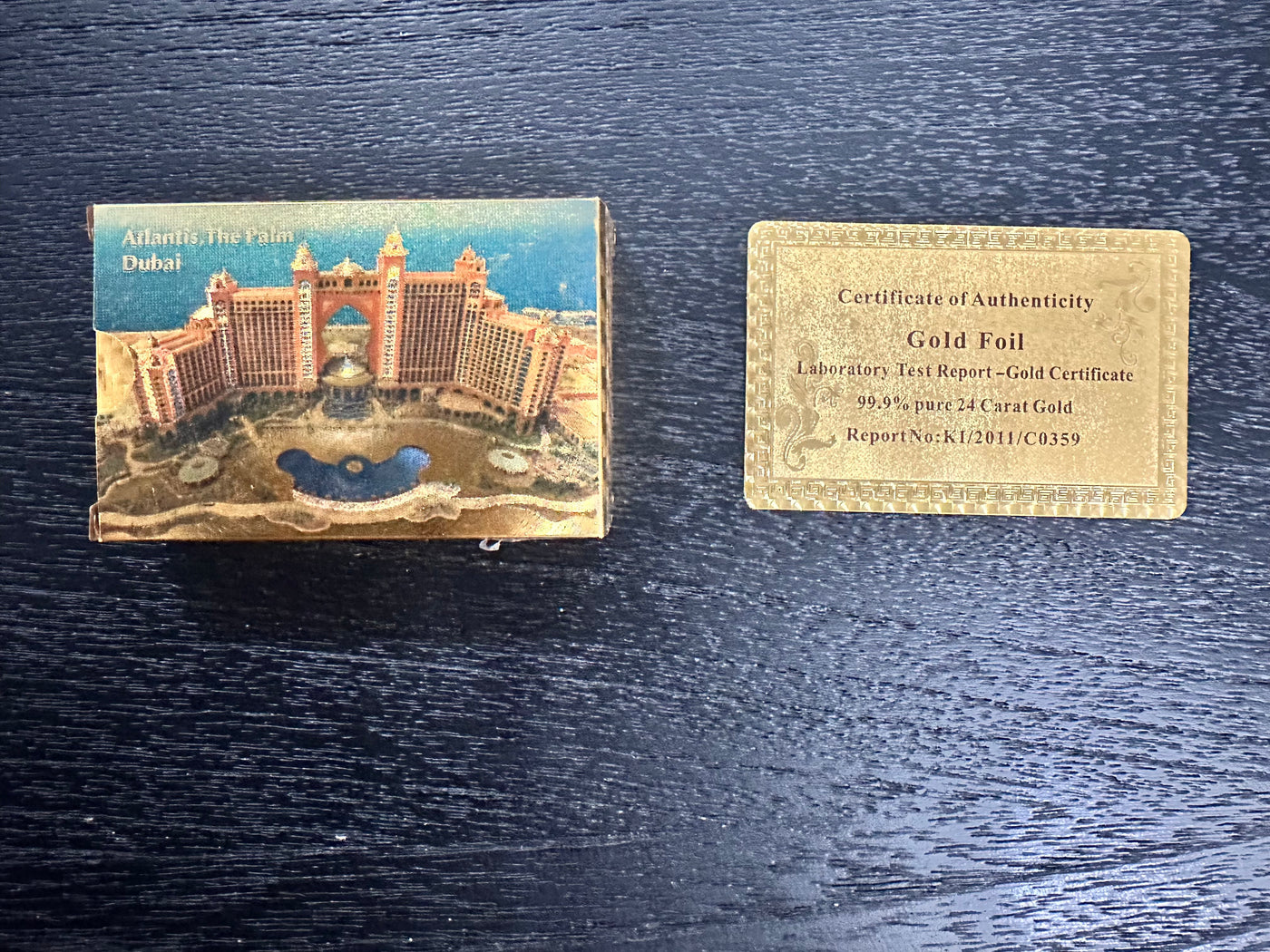 24k-gold-foil-dubai-cards