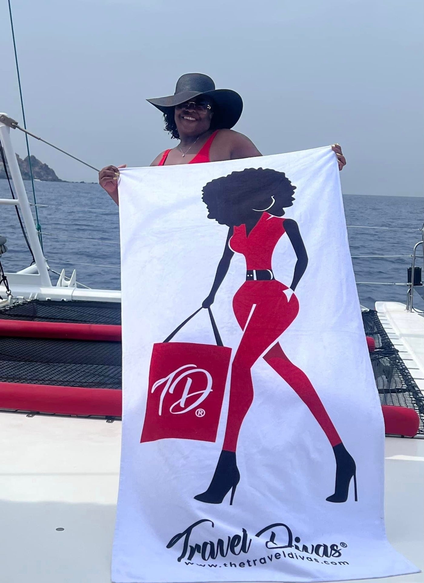 Roxie-Beach-Towel-travel-diva