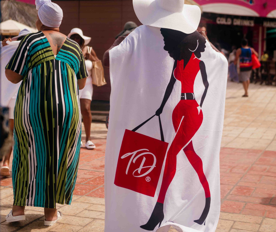 Roxie-Beach-Towel-travel-diva